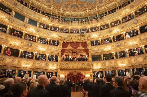 Il concerto di Quelon: Un'esplosione musicale cinese che ha conquistato l'Europa!